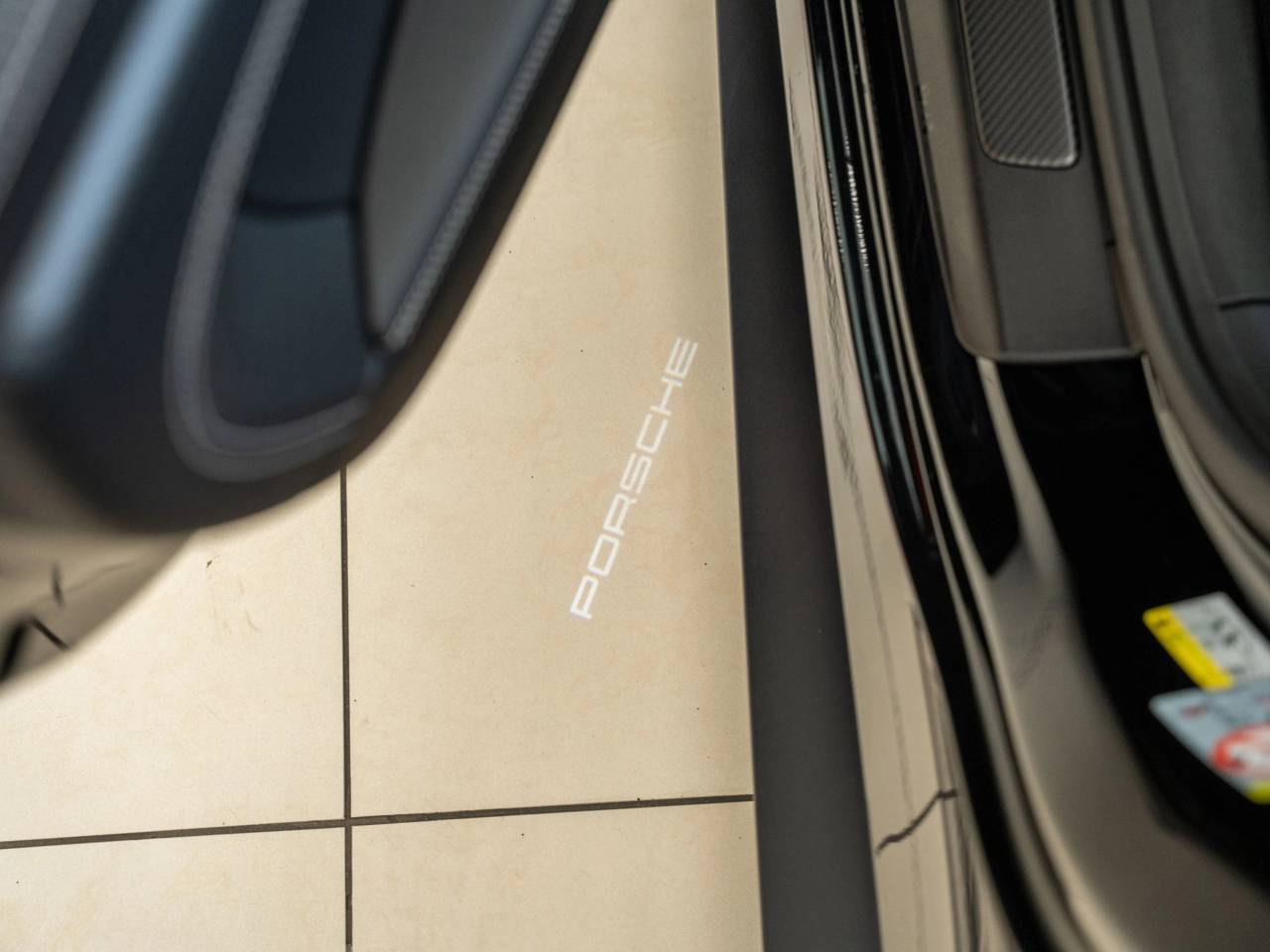 911 (992) GT3 TOURING image 41