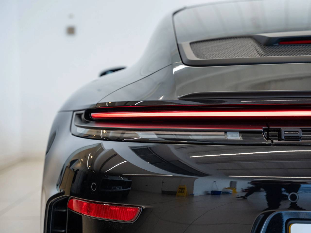 911 (992) GT3 TOURING image 19