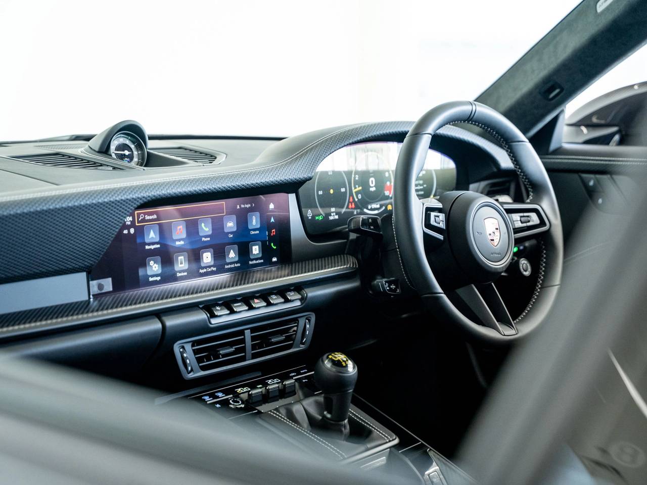 911 (992) GT3 TOURING image 49