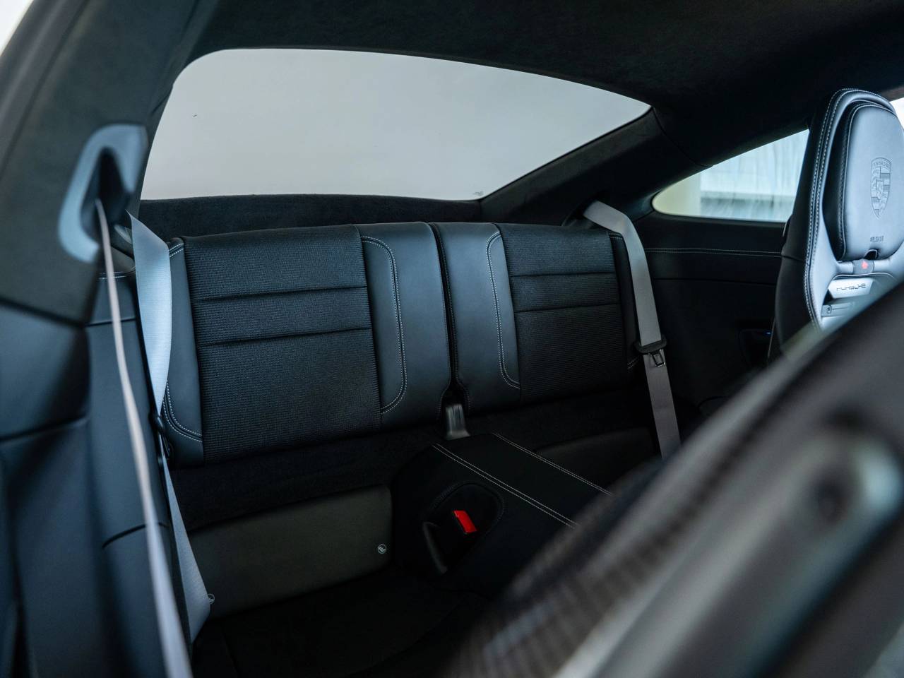 911 (992) GT3 TOURING image 24