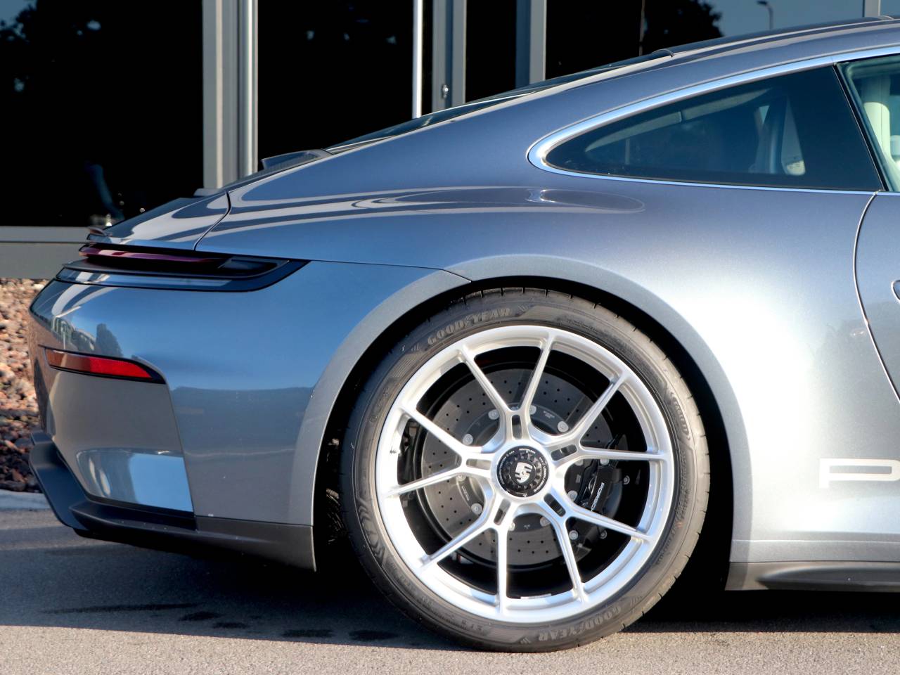 911 (992) GT3 TOURING (3) image 12