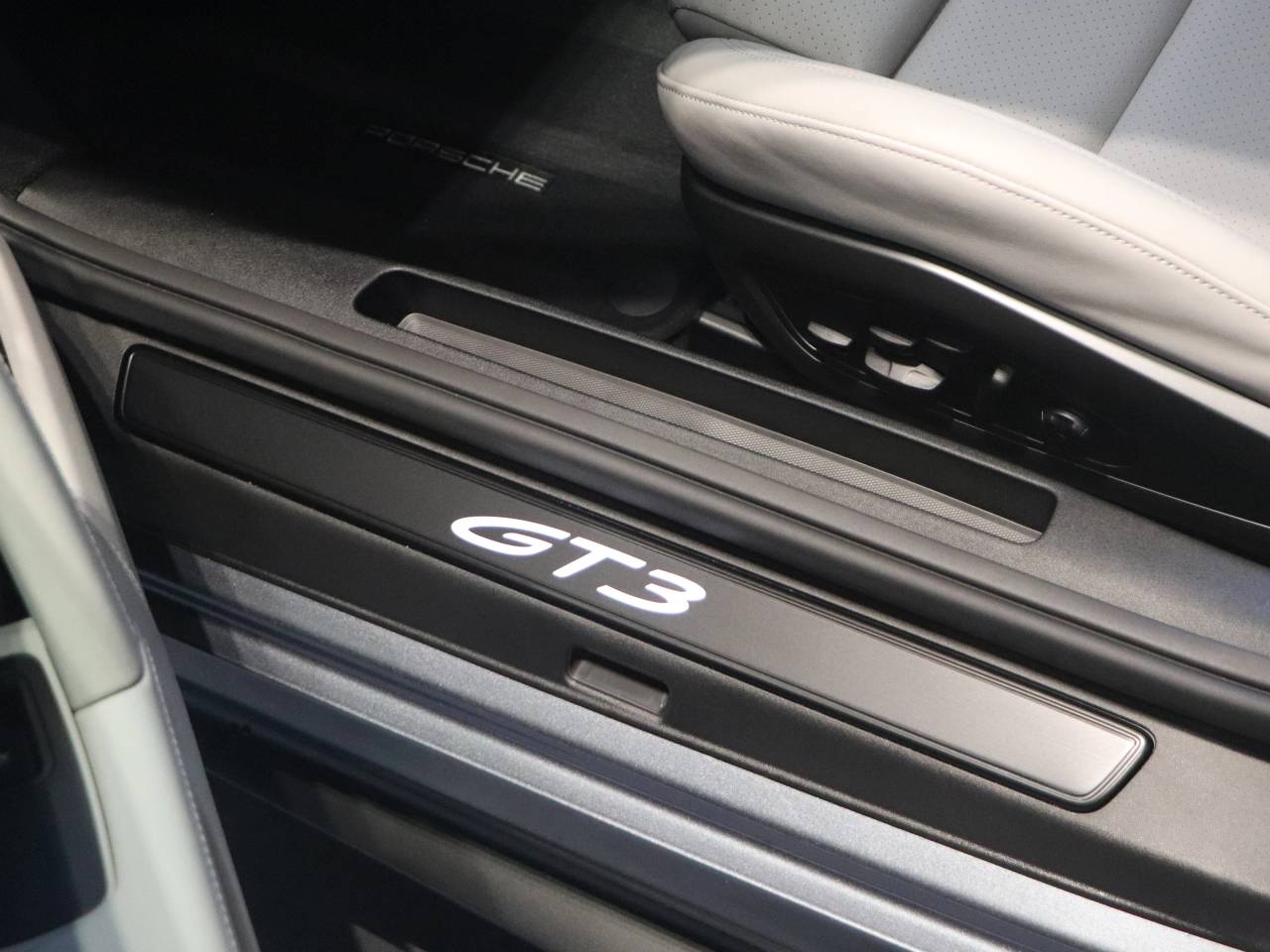 911 (992) GT3 TOURING (3) image 39