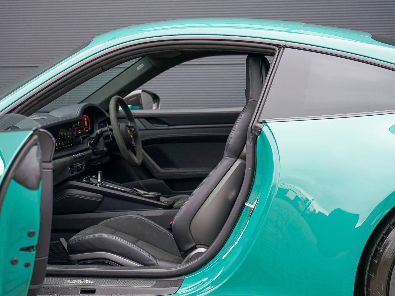 911 (992) CARRERA 4 GTS PDK (16) image 16