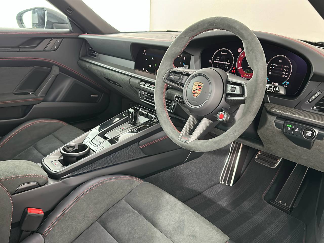 911 (992) CARRERA GTS PDK (29) image 34