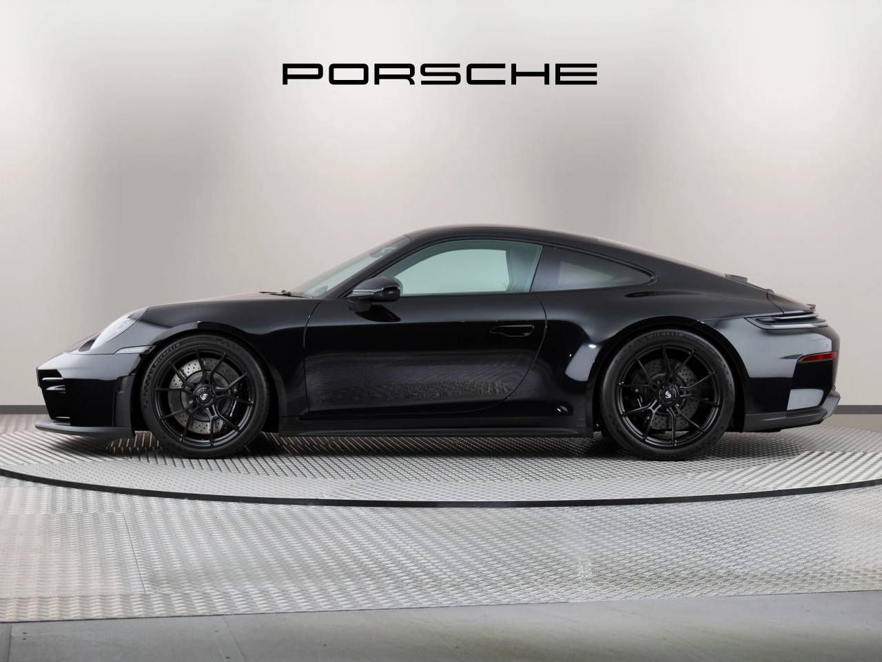 911 (992) GT3 TOURING PDK (13) image 02