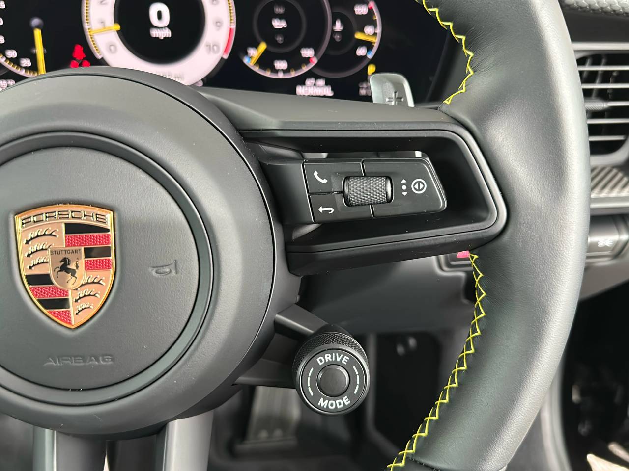 911 (992) GT3 TOURING PDK (13) image 10