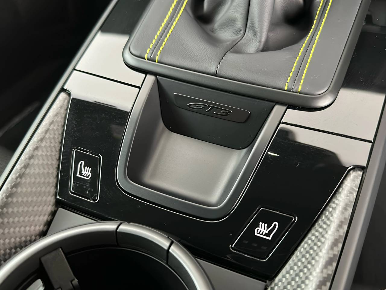 911 (992) GT3 TOURING PDK (13) image 18