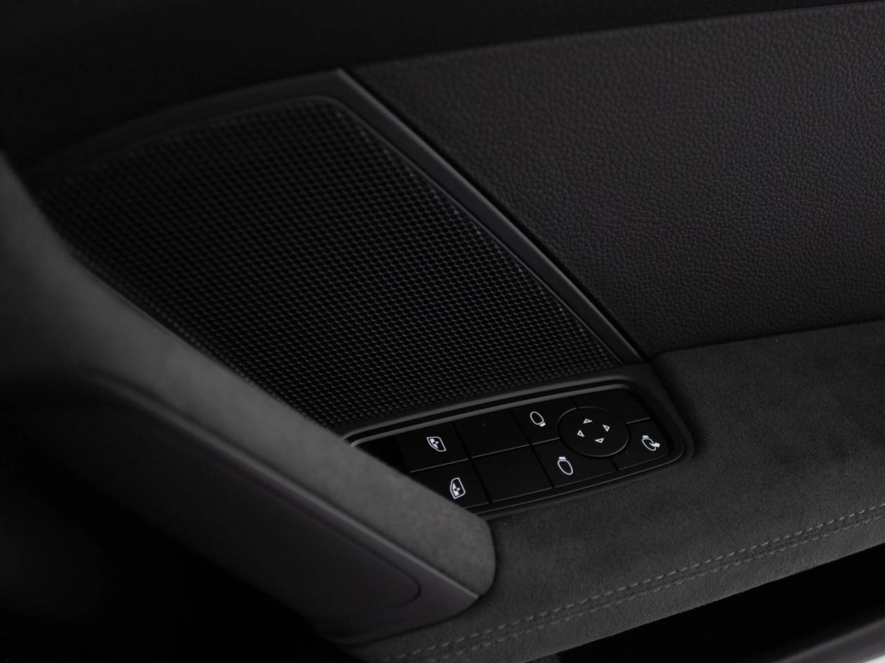 911 (992) CARRERA 4 GTS PDK (4) image 35