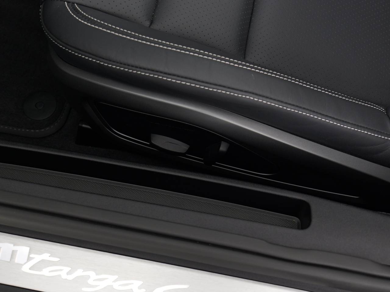 911 (992) TARGA 4 PDK (1) image 34