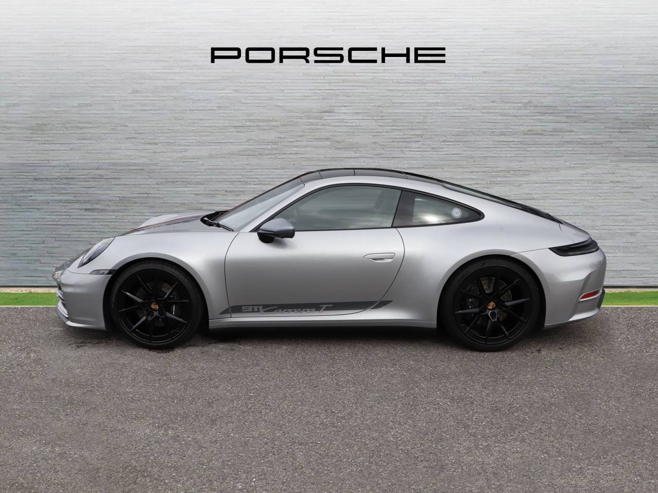 911 (992) CARRERA T (1) image 02