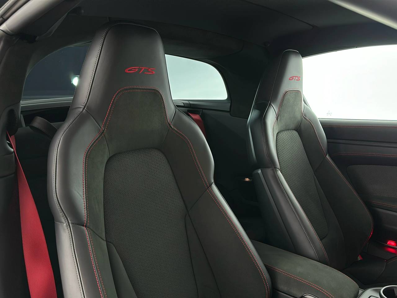 911 (992) TARGA 4 GTS PDK (38) image 17