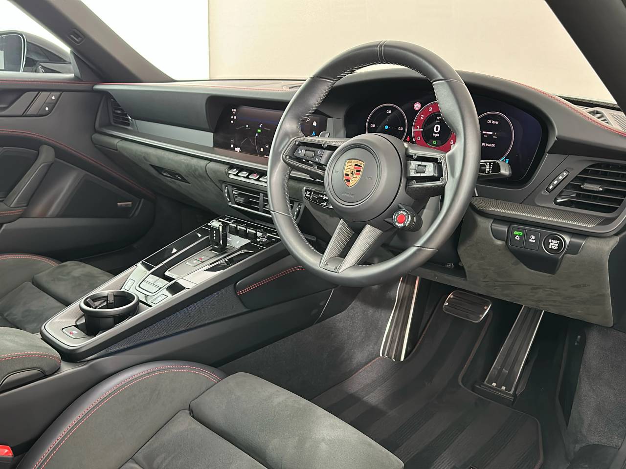 911 (992) TARGA 4 GTS PDK (38) image 35