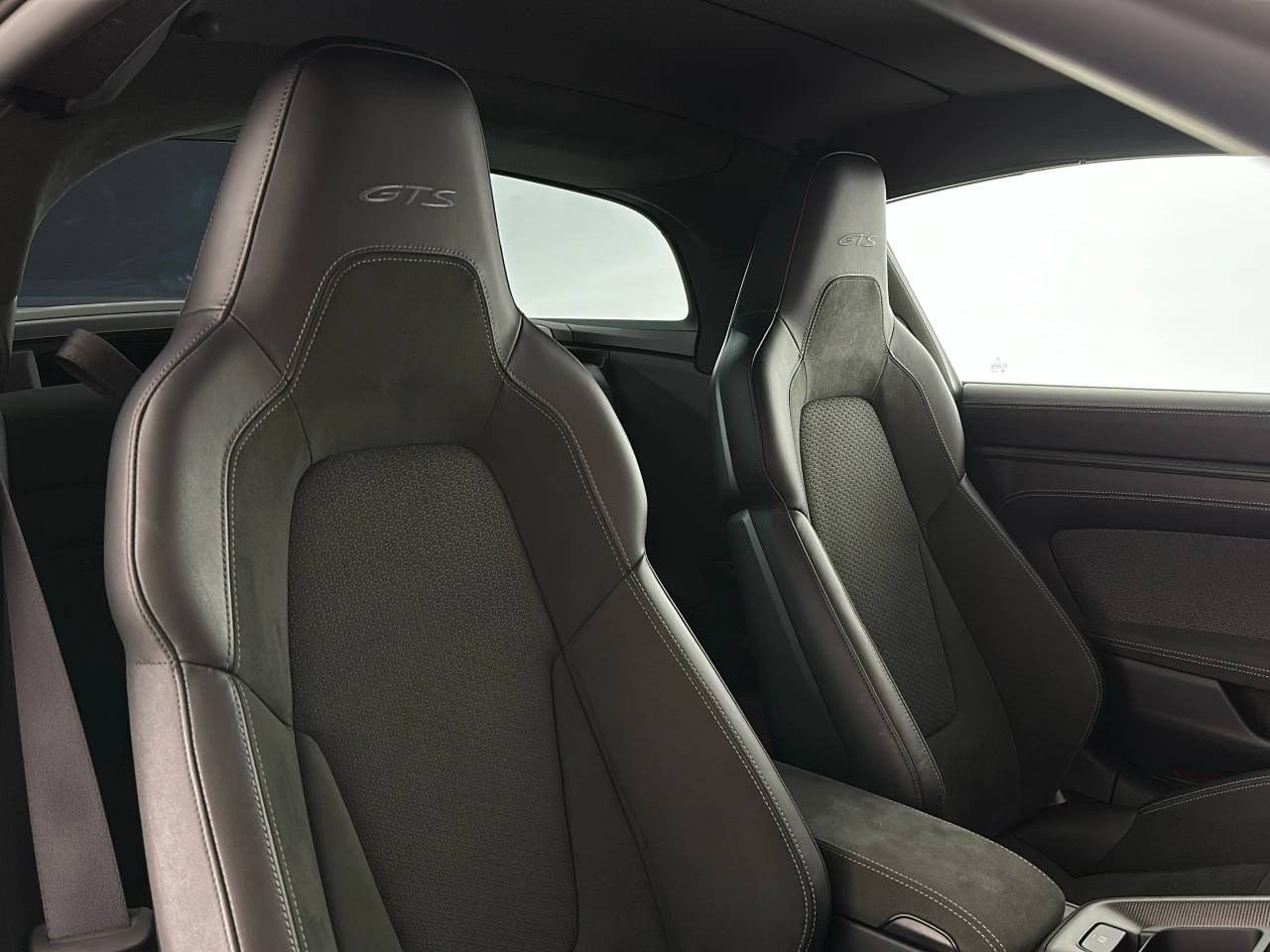 911 (992) TARGA 4 GTS PDK (39) image 24