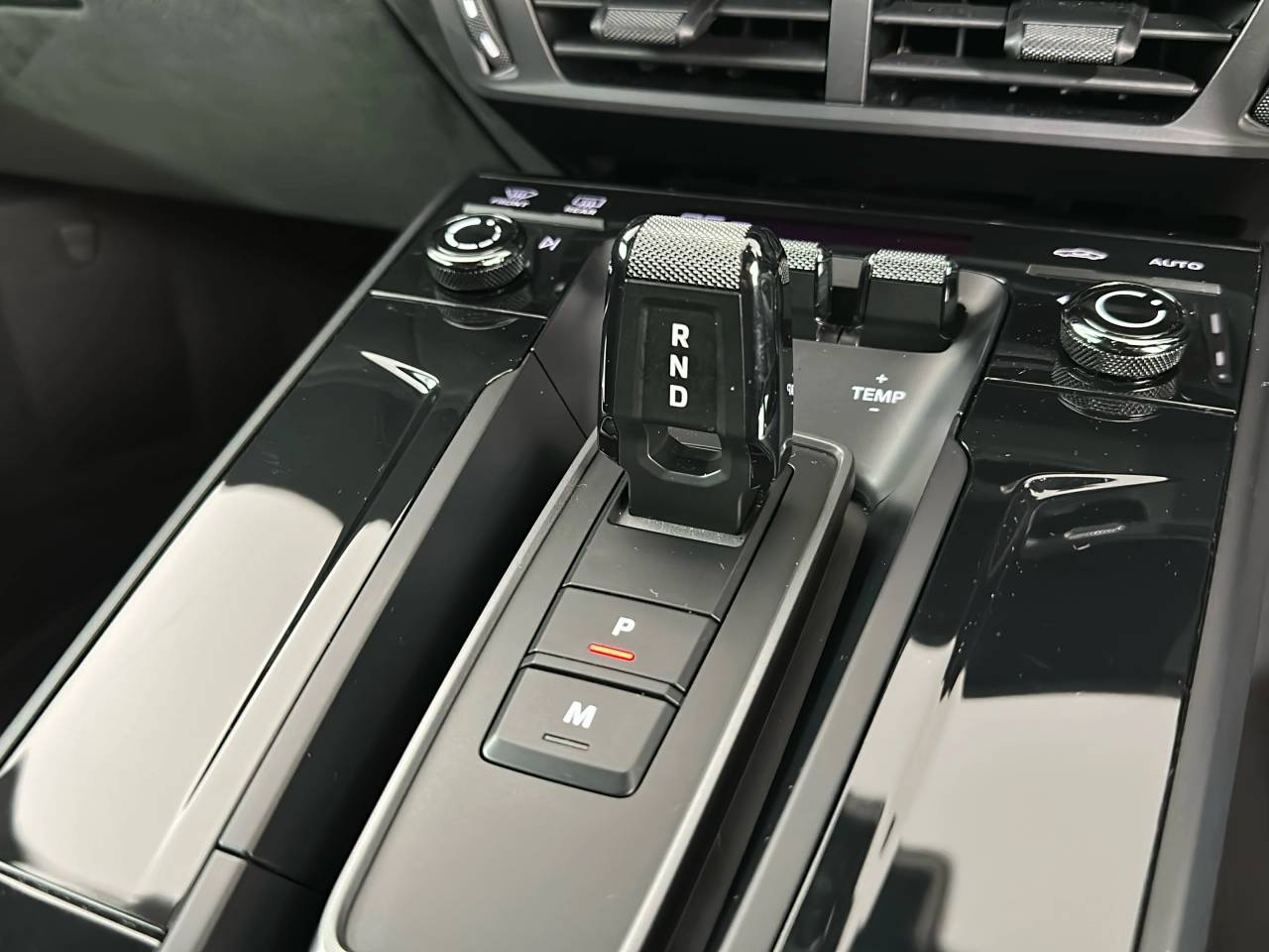 911 (992) TARGA 4 GTS PDK (39) image 30