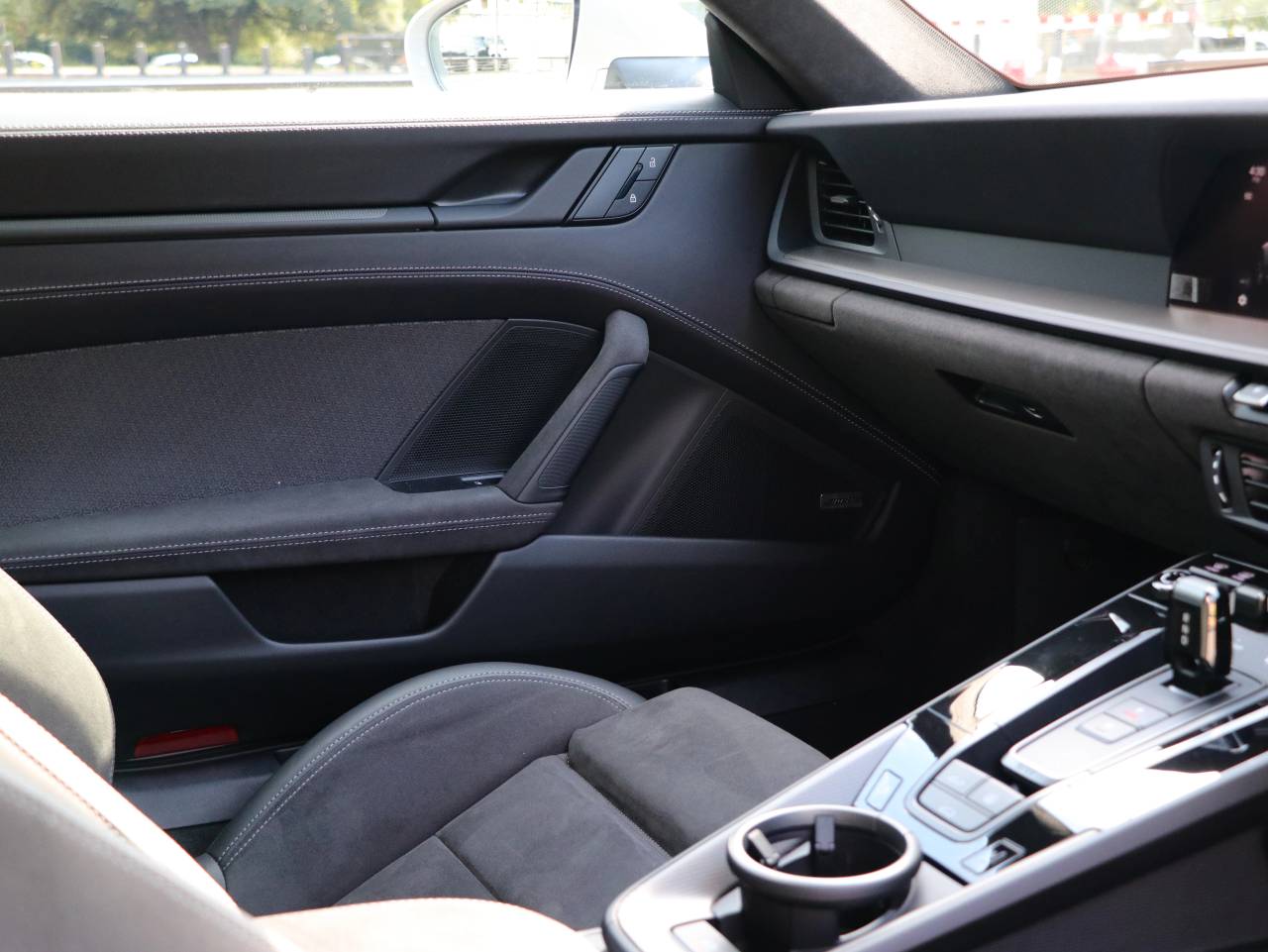 911 (992) CARRERA 4 GTS PDK (19) image 34