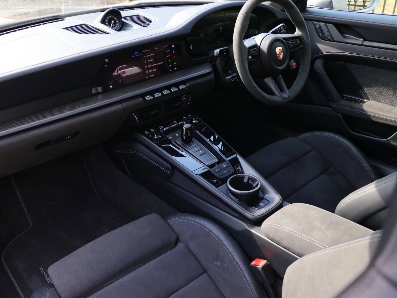 911 (992) CARRERA 4 GTS PDK (19) image 39