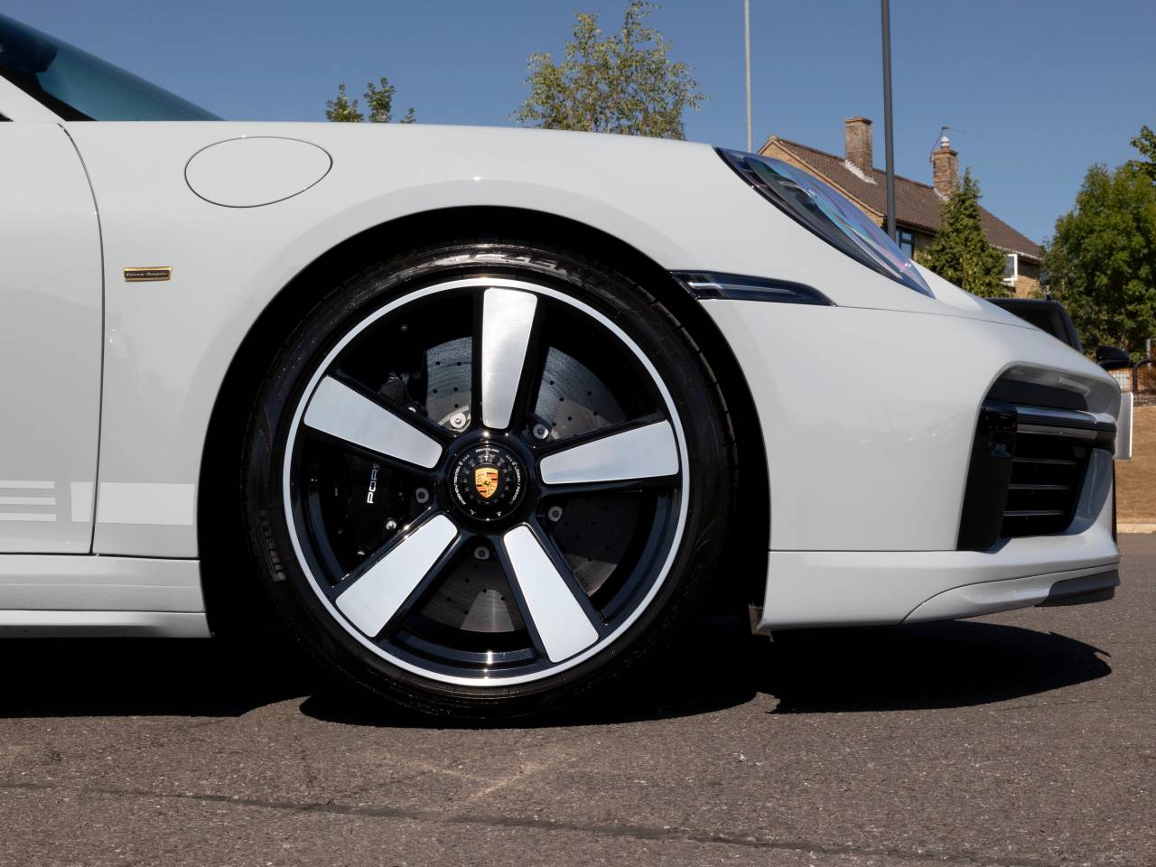 911 (992) SPORT CLASSIC image 06