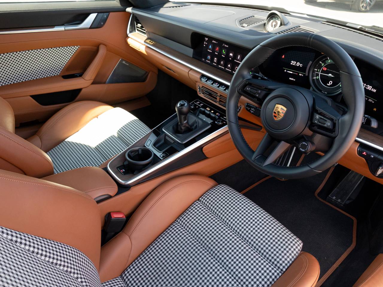 911 (992) SPORT CLASSIC image 04