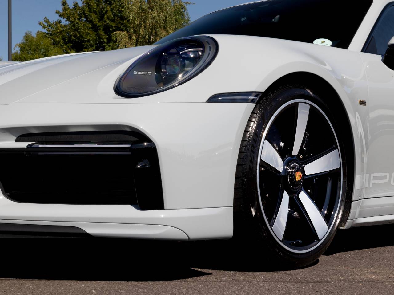 911 (992) SPORT CLASSIC image 16