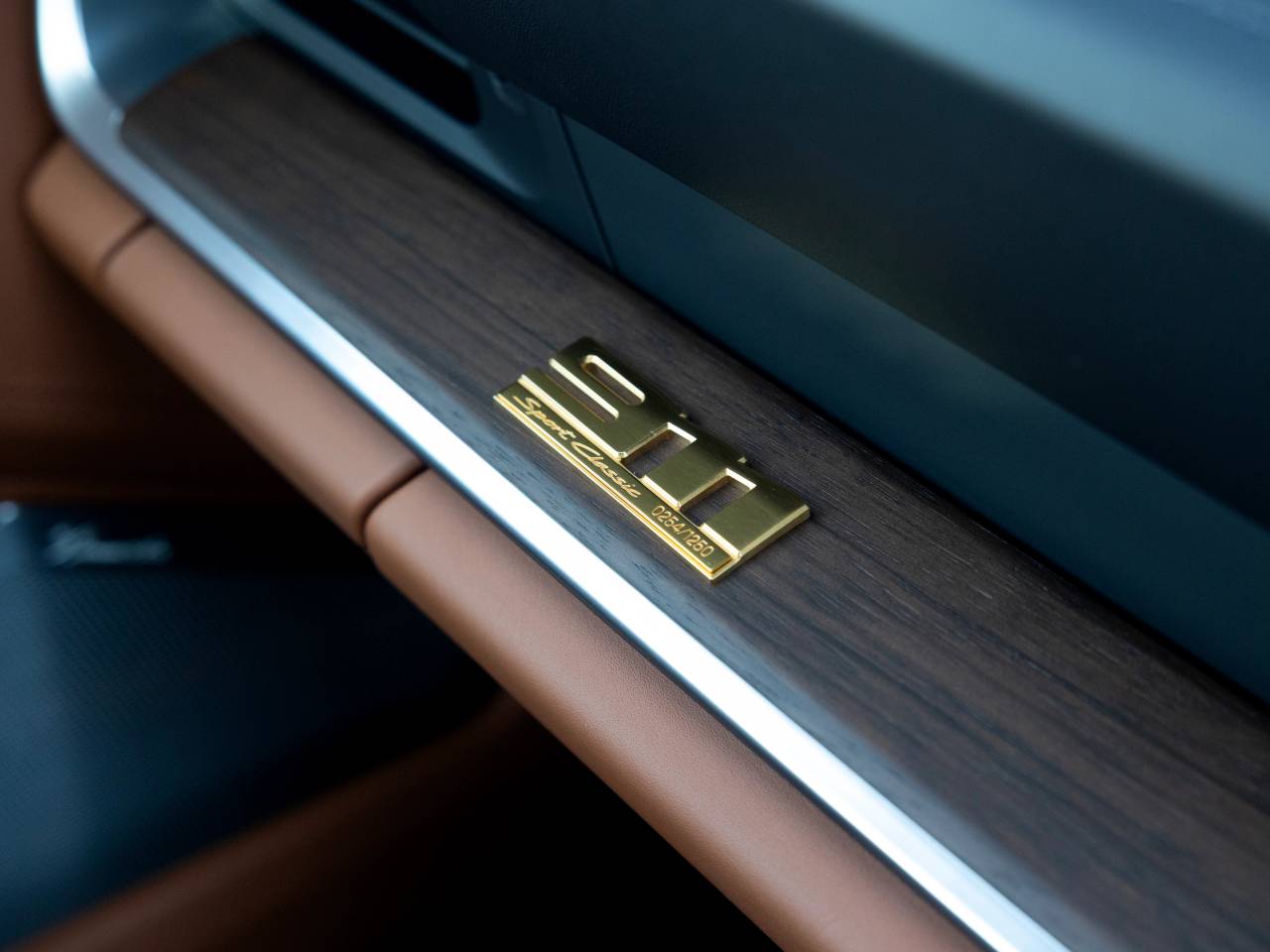 911 (992) SPORT CLASSIC image 86