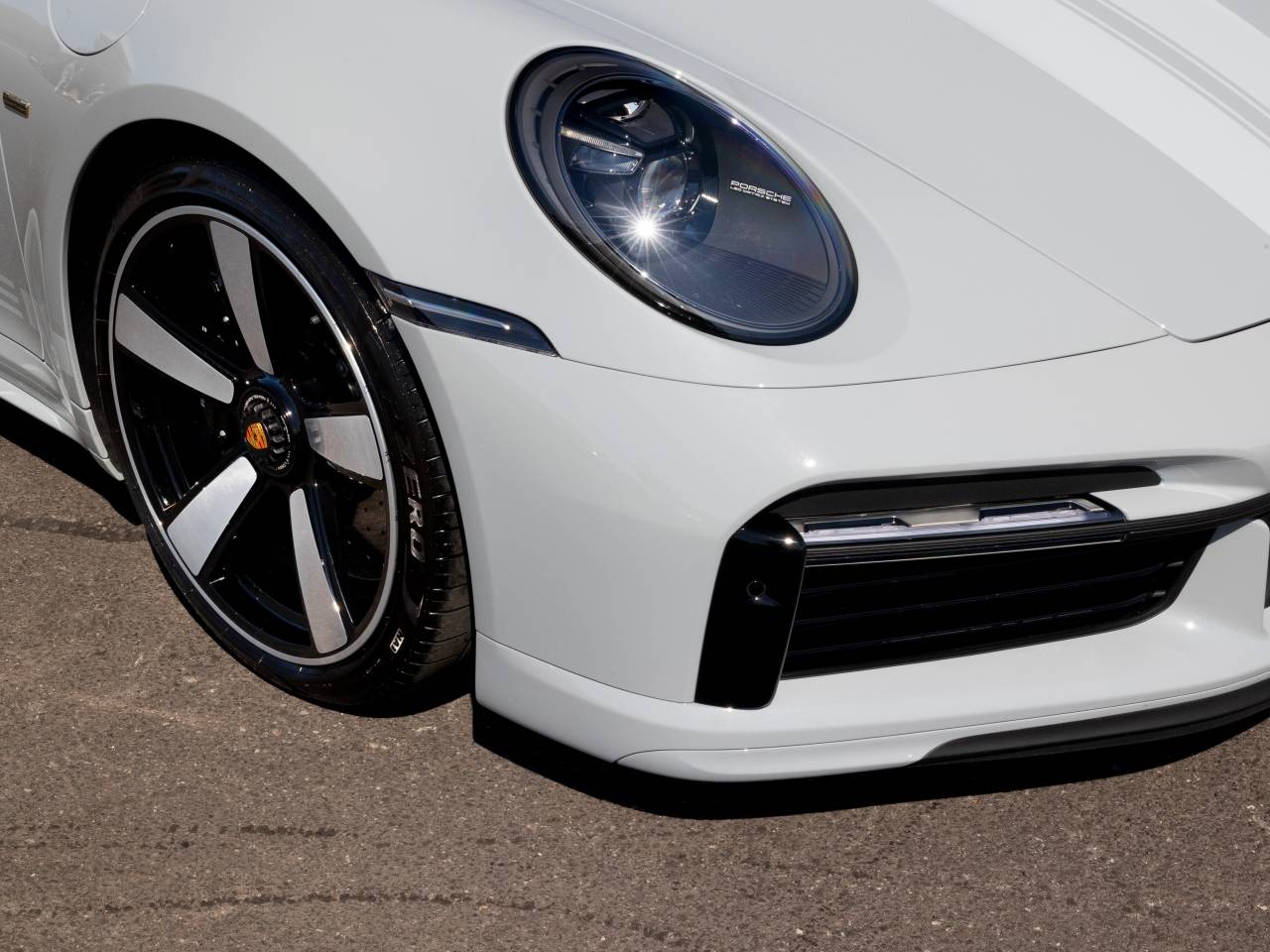 911 (992) SPORT CLASSIC image 24