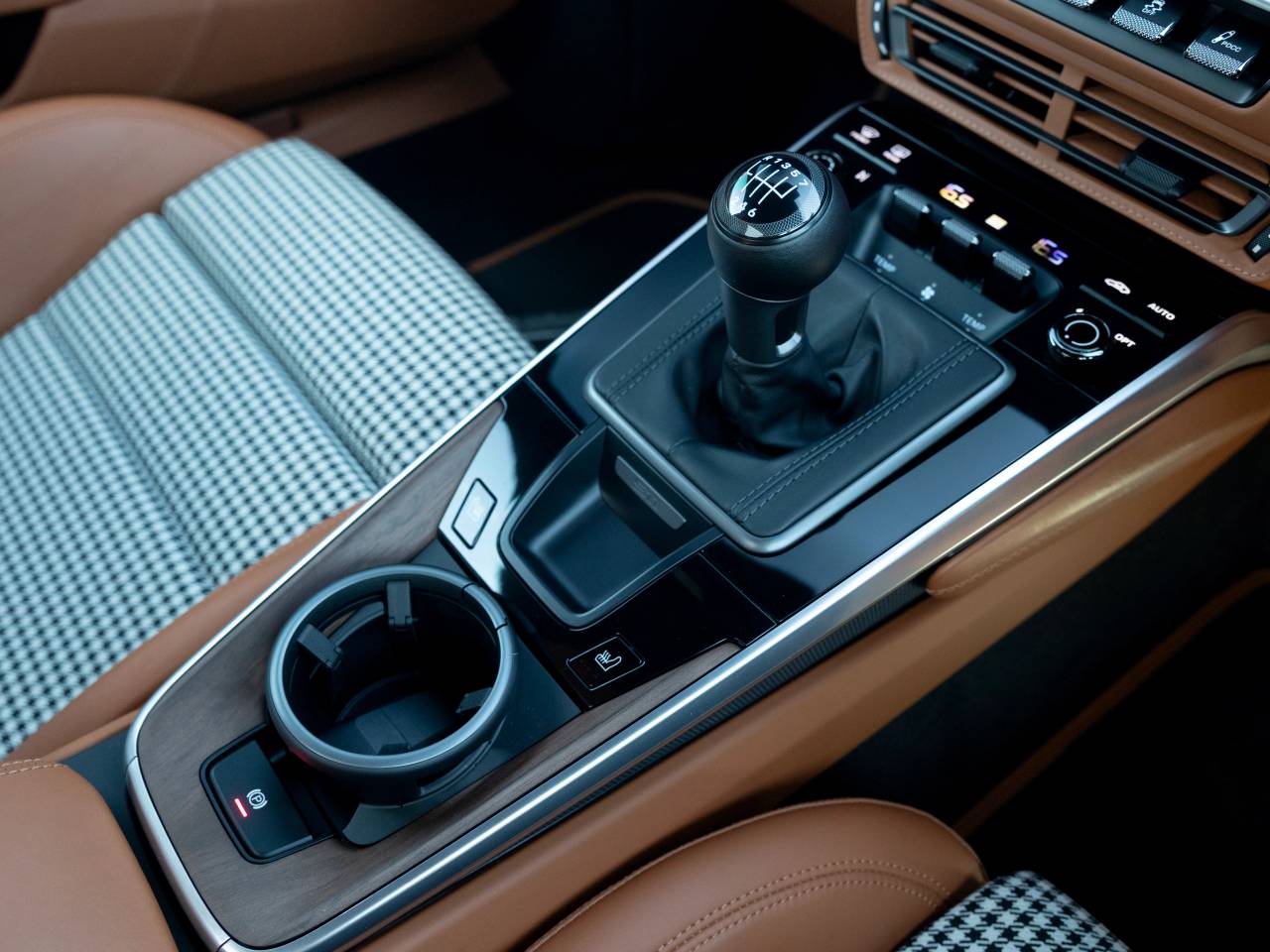 911 (992) SPORT CLASSIC image 76