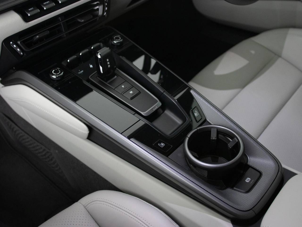 911 (992) CARRERA PDK (11) image 23