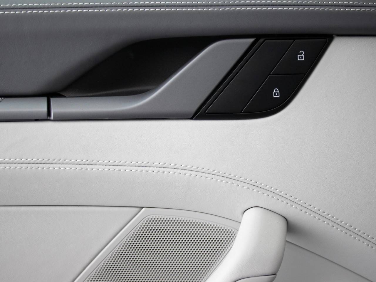911 (992) CARRERA PDK (11) image 32