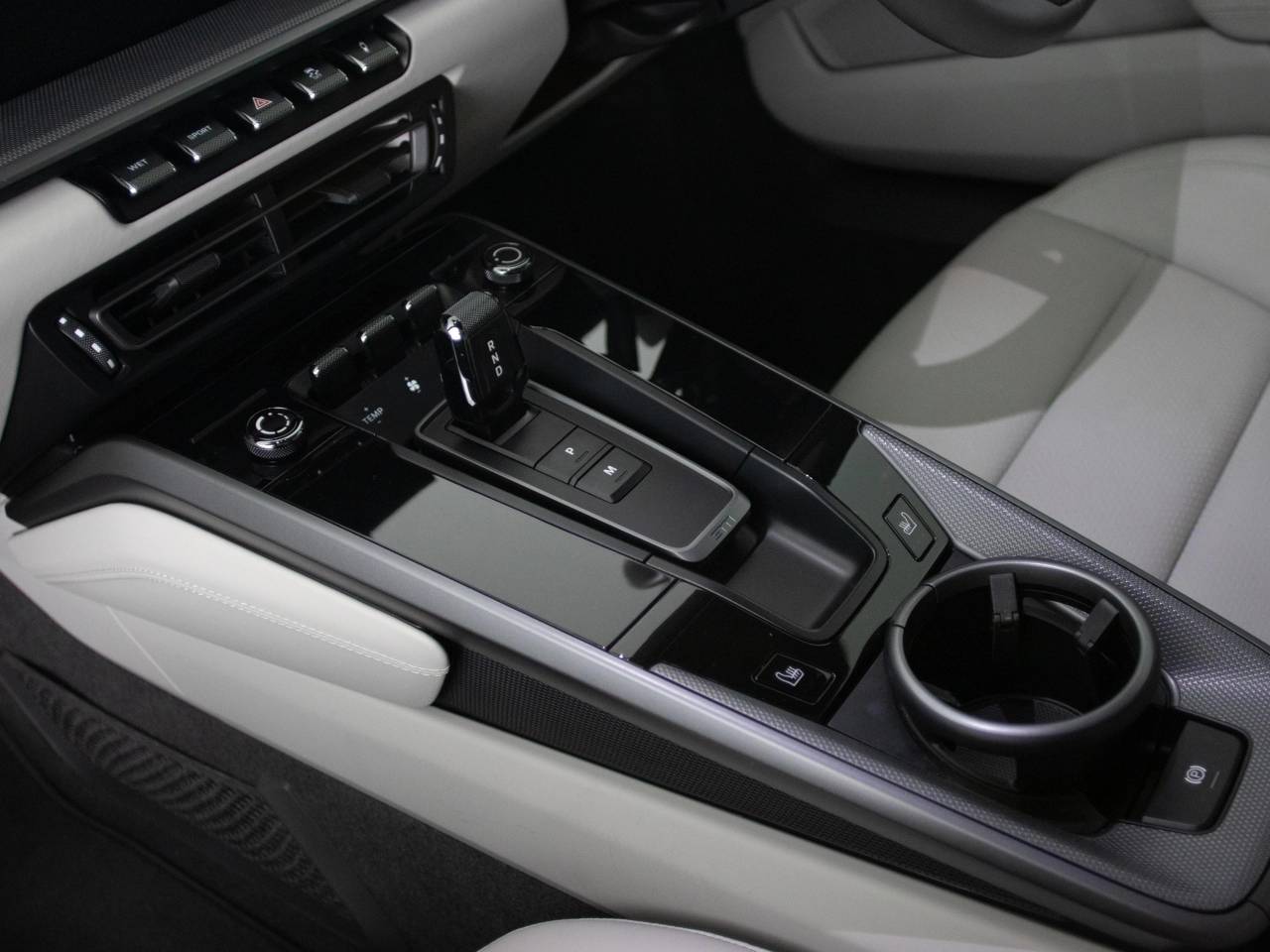 911 (992) CARRERA PDK (11) image 35