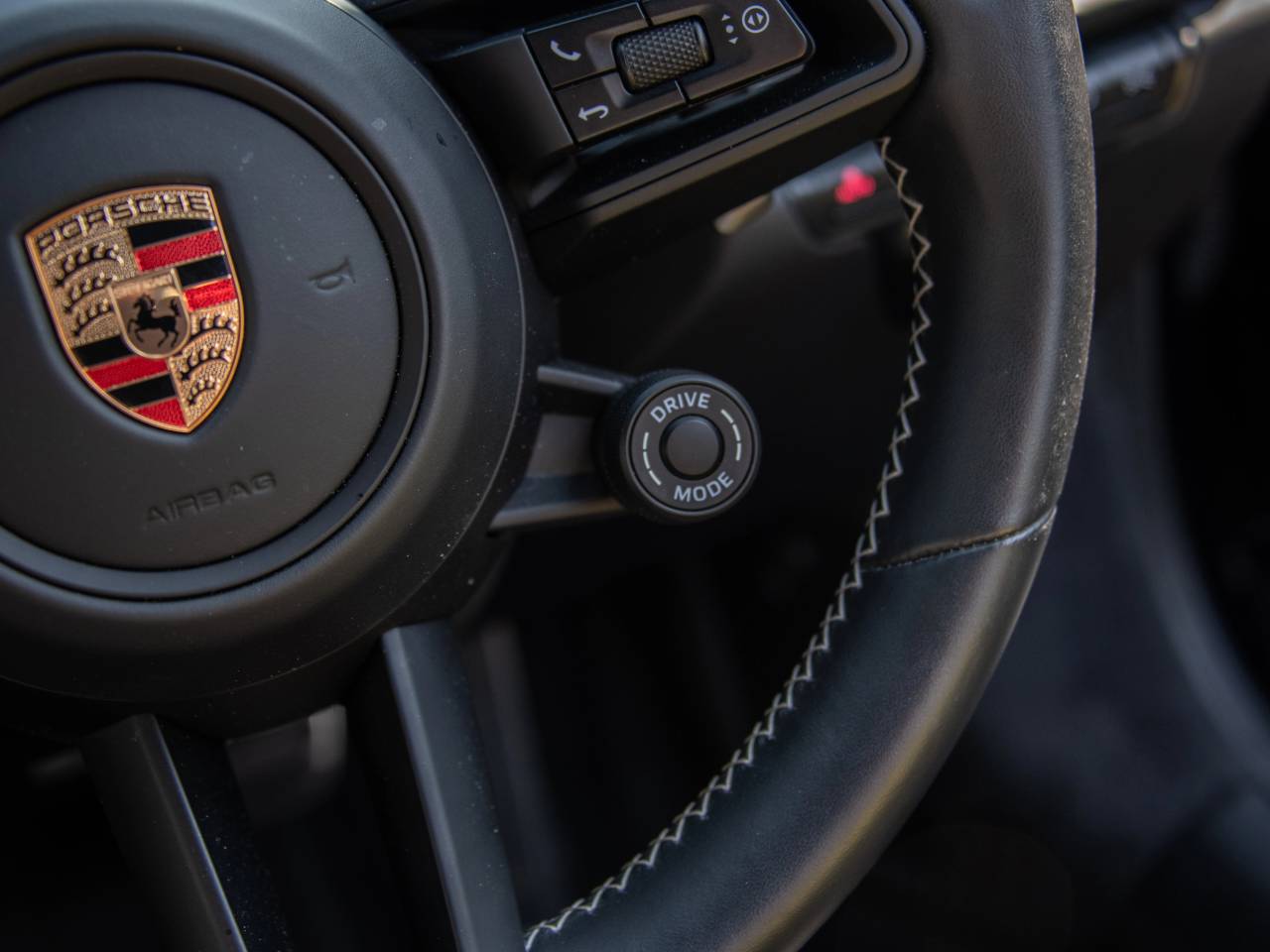911 (992) GT3 TOURING PDK (6) image 47