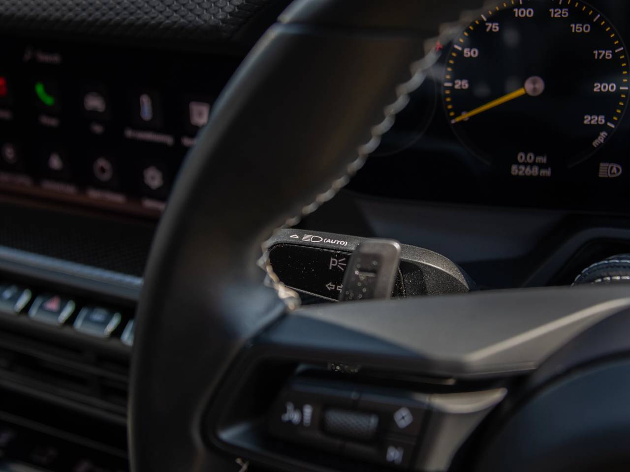 911 (992) GT3 TOURING PDK (6) image 53