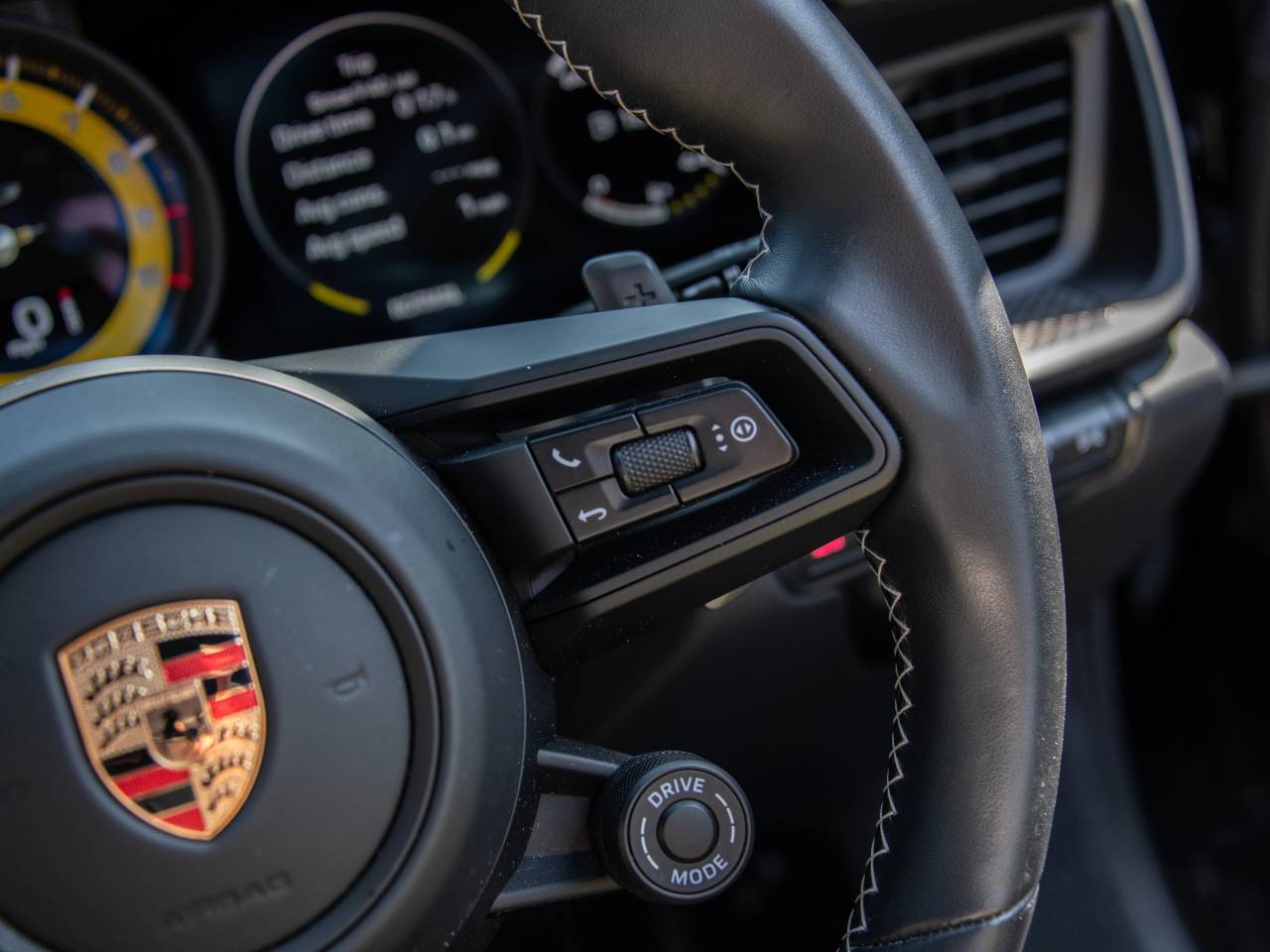 911 (992) GT3 TOURING PDK (6) image 49