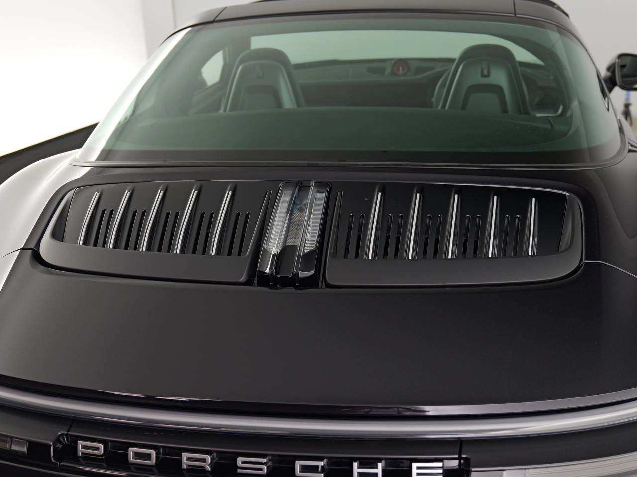 911 (992) TARGA 4S PDK image 16