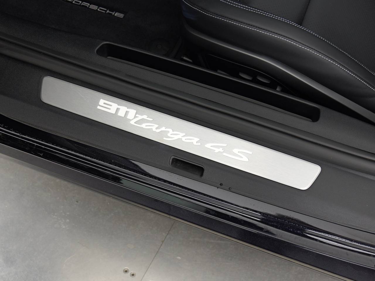 911 (992) TARGA 4S PDK image 37