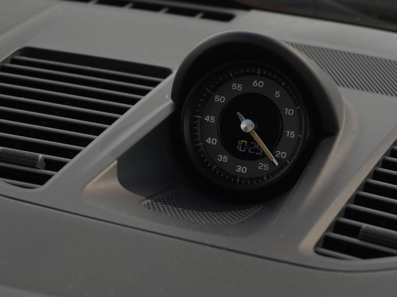 911 (992) GT3 PDK (4) image 48