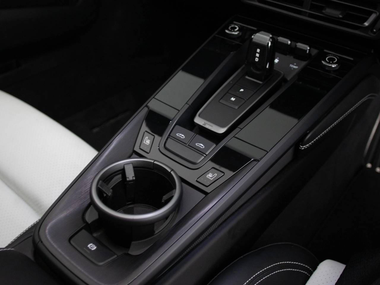 911 (992) TARGA 4 GTS PDK (10) image 24