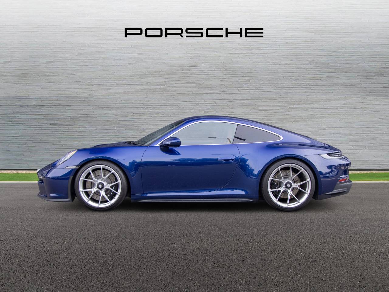 911 (992) GT3 TOURING PDK (5) image 02