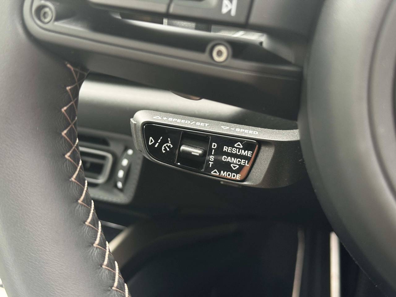 911 (992) TURBO 50 YEARS PDK image 45