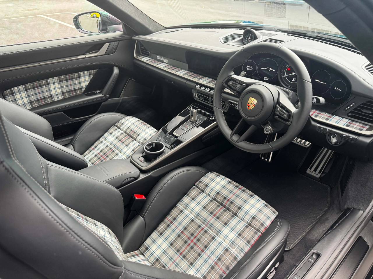 911 (992) TURBO 50 YEARS PDK image 39