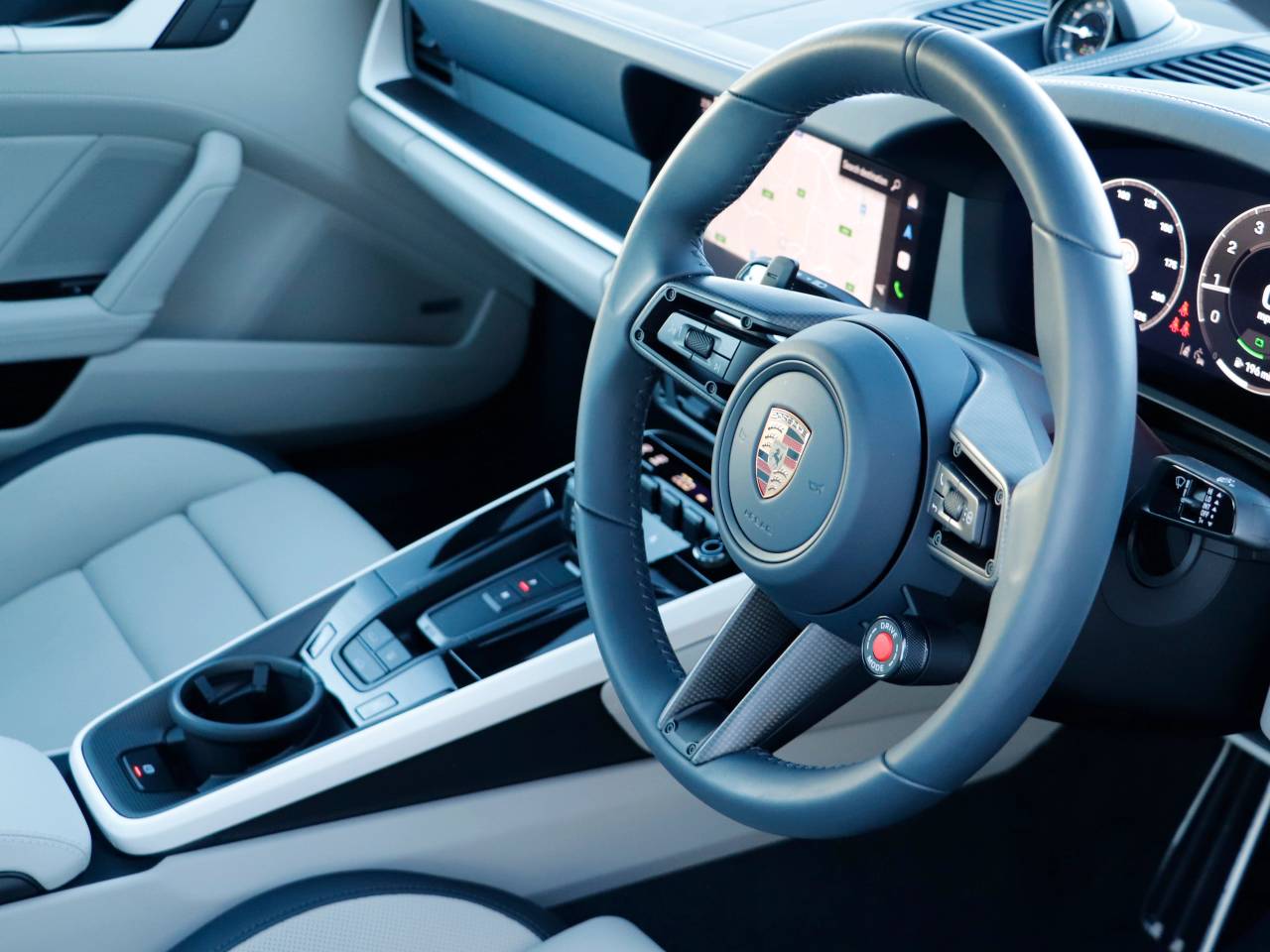 911 (992) CARRERA 4 GTS PDK (13) image 14