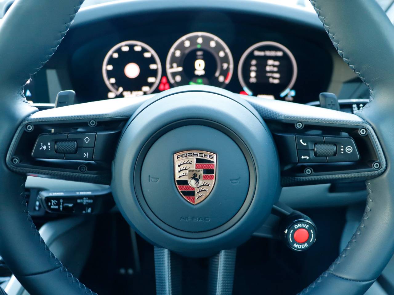 911 (992) CARRERA 4 GTS PDK (13) image 13