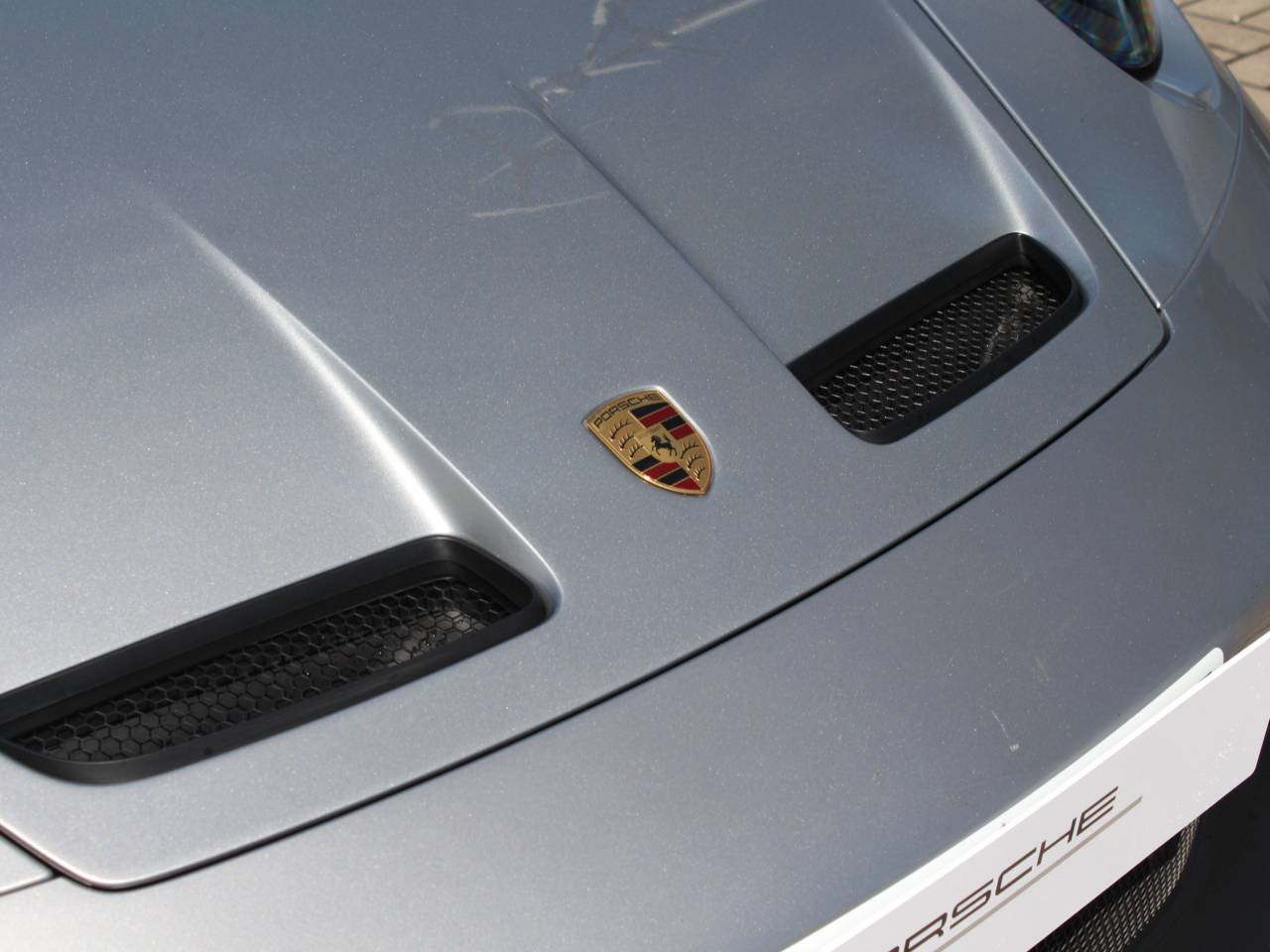 911 (992) GT3 TOURING image 28