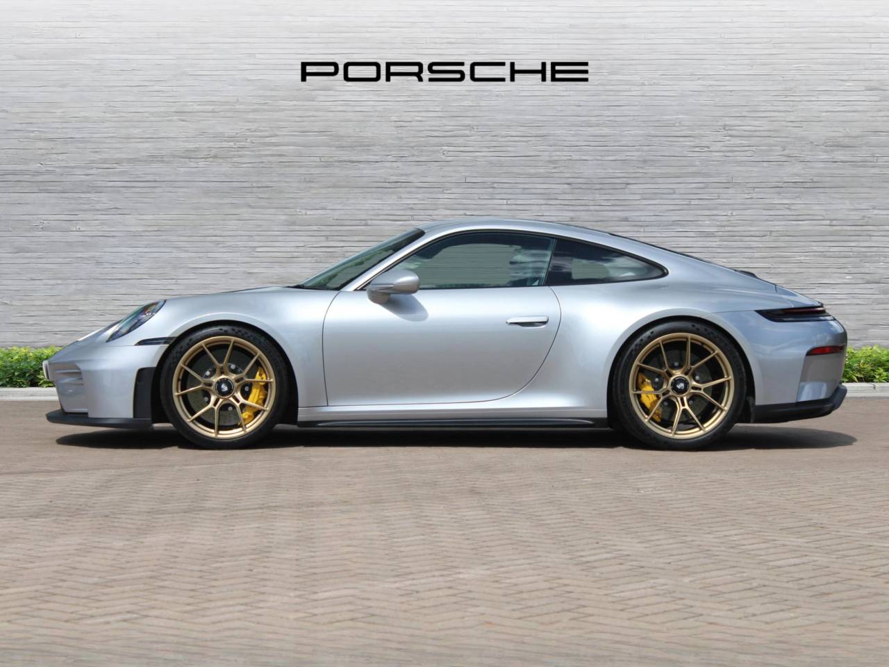 911 (992) GT3 TOURING image 07