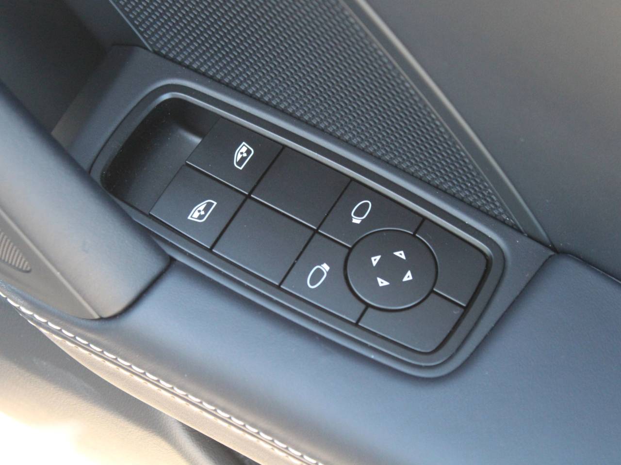 911 (992) GT3 TOURING image 40