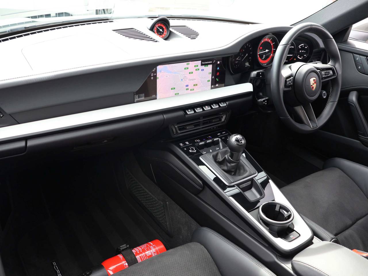 911 (992) CARRERA T (3) image 16