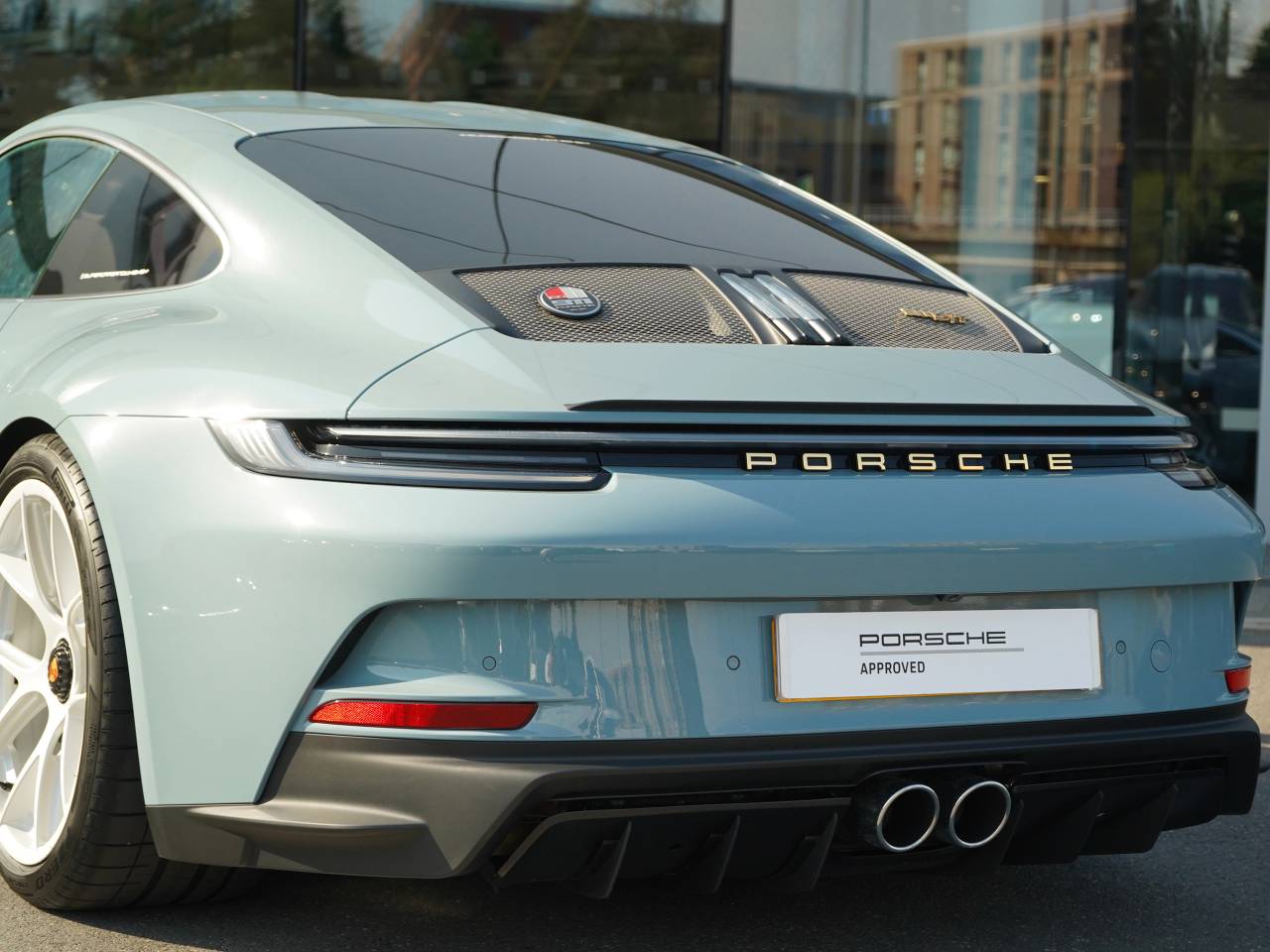 911 (992) S/T (1) image 17