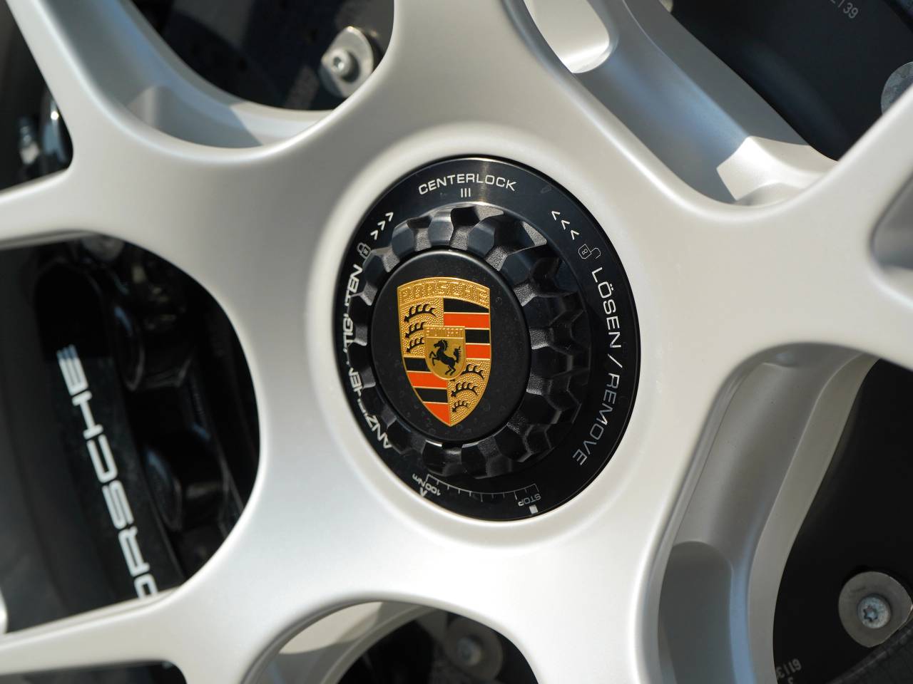 911 (992) S/T (1) image 39