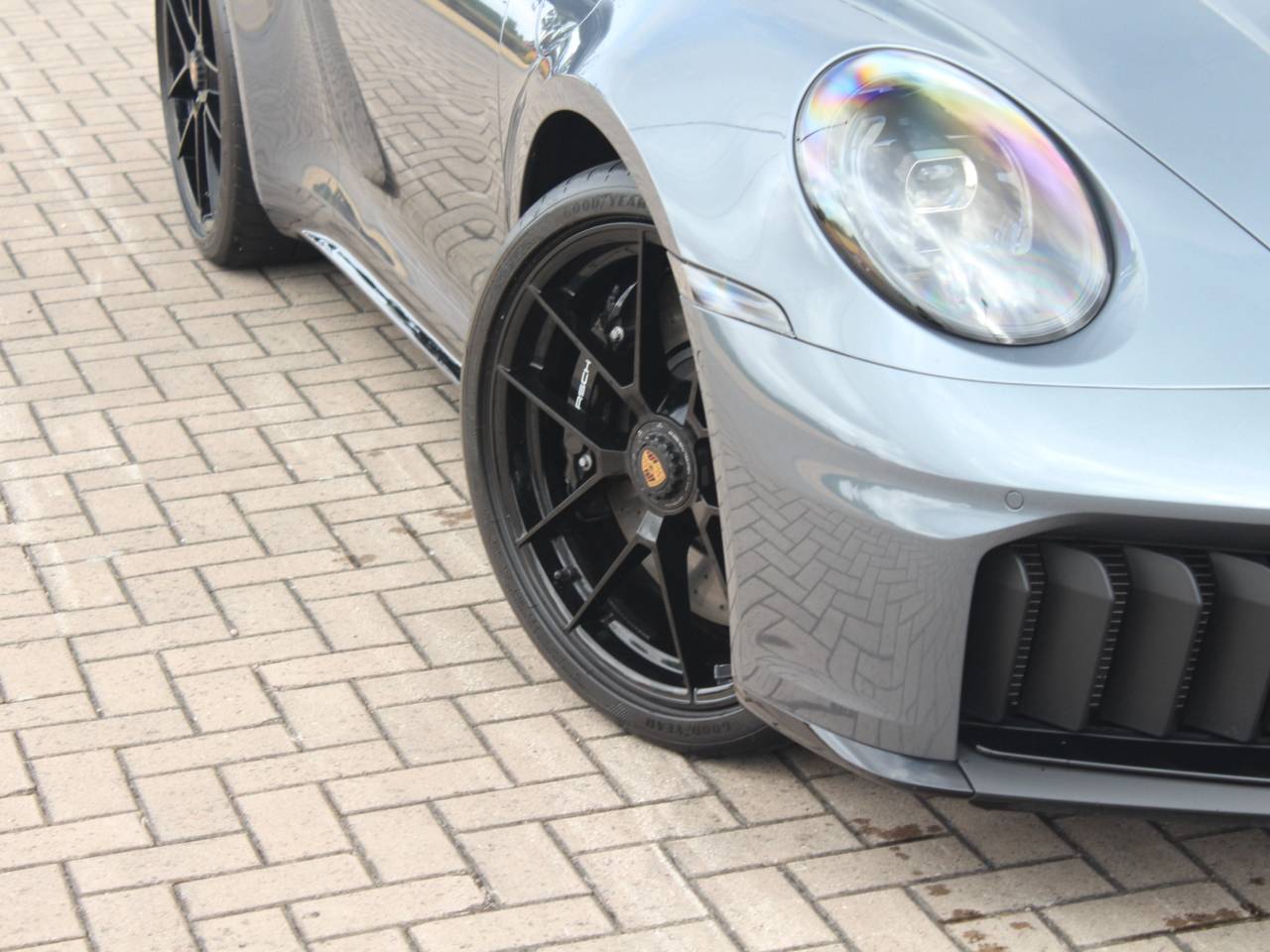 911 (992) CARRERA GTS PDK (13) image 11