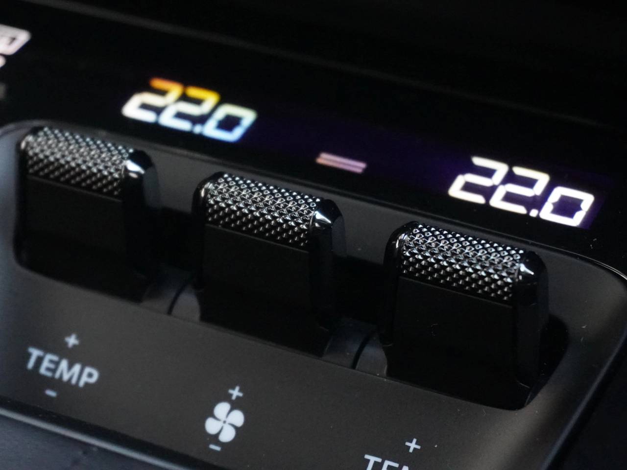 911 (992) GT3 TOURING PDK (10) image 33