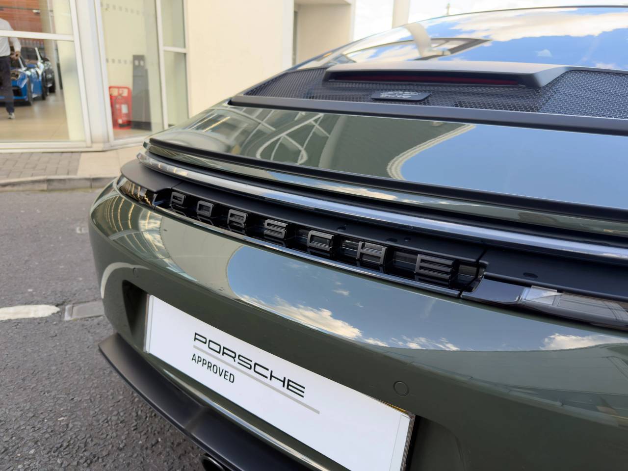 911 (992) GT3 TOURING PDK (10) image 23